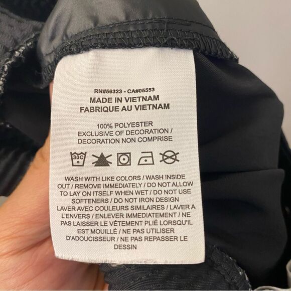 Nike Dri-FIT Tech Pack High-Waisted Joggers Black Trousers women’s  gorpcore M - Picture 11 of 16